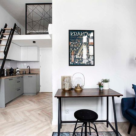 Charming Studio With Kitchen - Old Town, Main Station Cracóvia Exterior foto