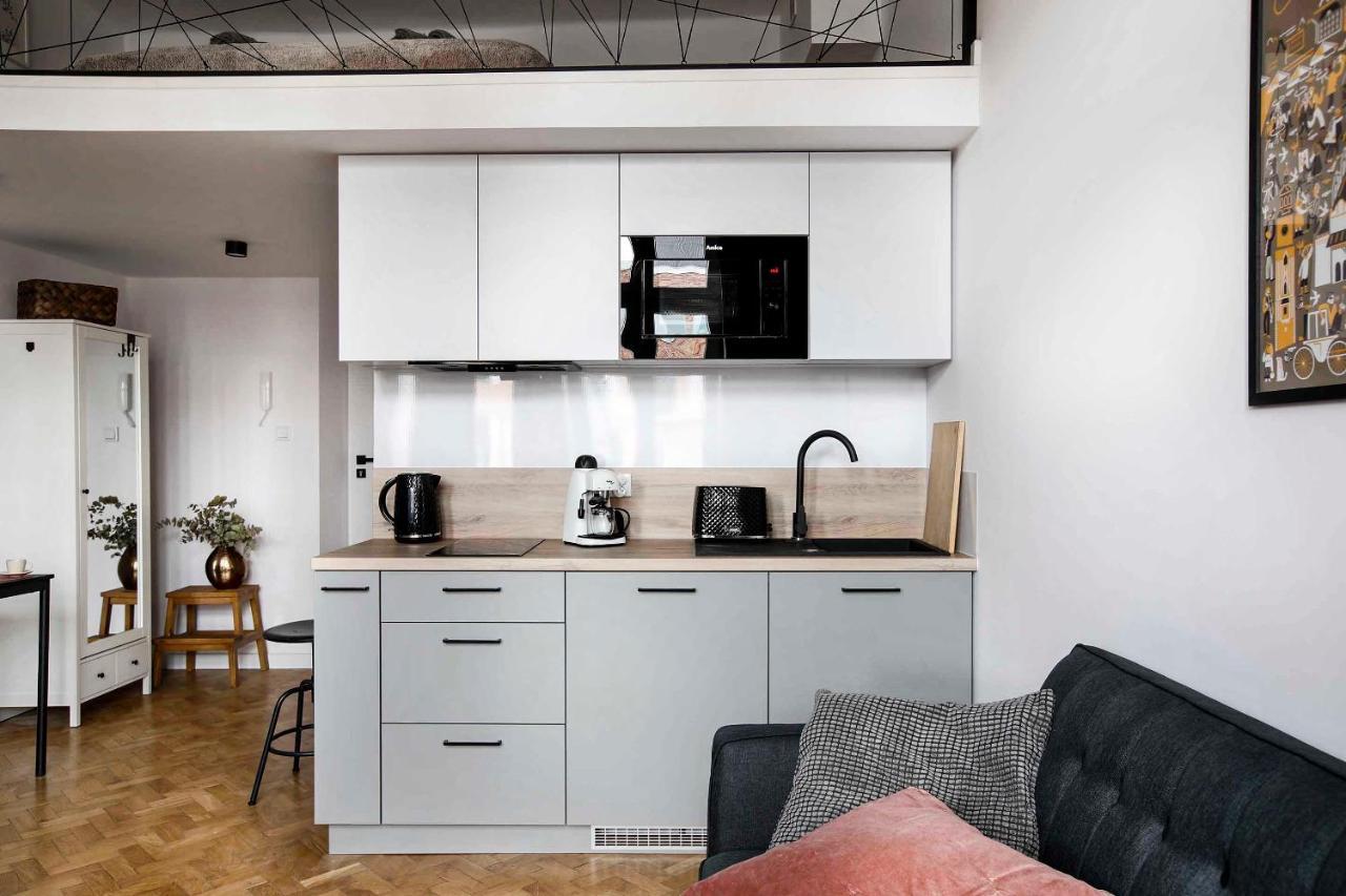 Charming Studio With Kitchen - Old Town, Main Station Cracóvia Exterior foto