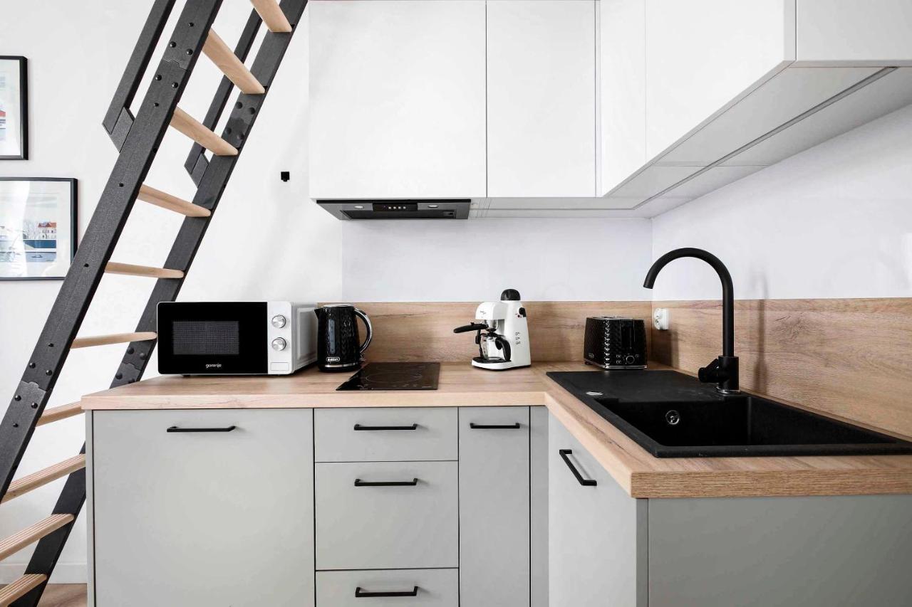Charming Studio With Kitchen - Old Town, Main Station Cracóvia Exterior foto